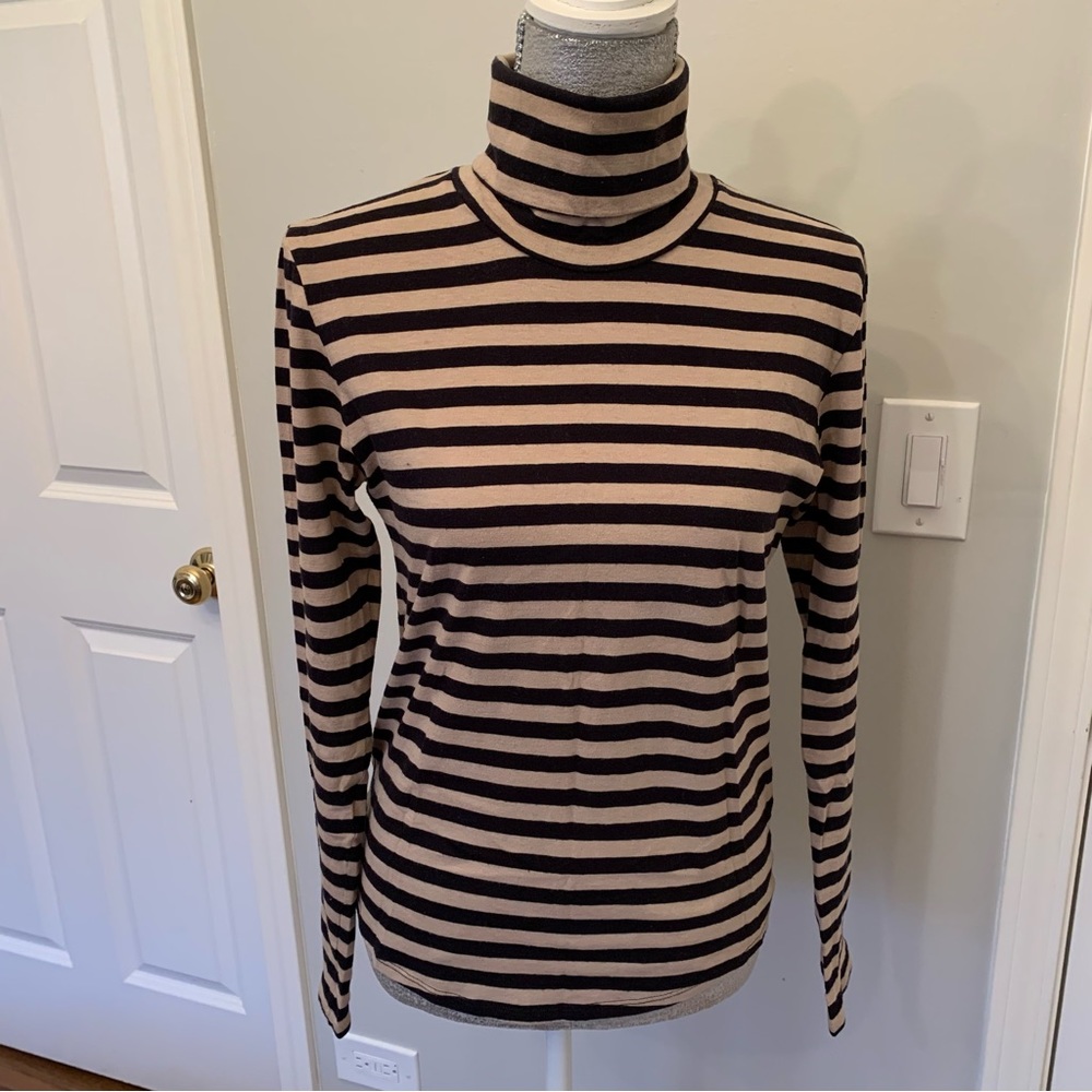 Majestic Filatures, cotton- cashmere turtleneck. Size 3 (M)